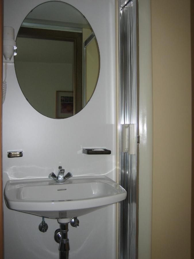 Hotel Haselried Tirolo Luaran gambar
