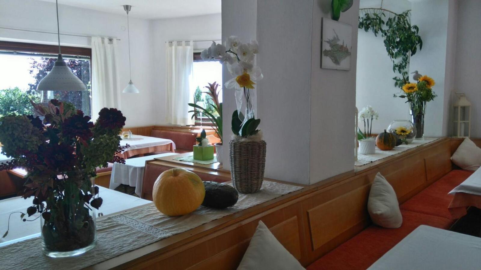 Hotel Haselried Tirolo Luaran gambar