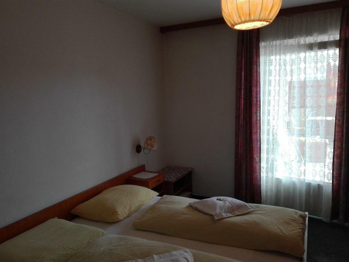 Hotel Haselried Tirolo Luaran gambar