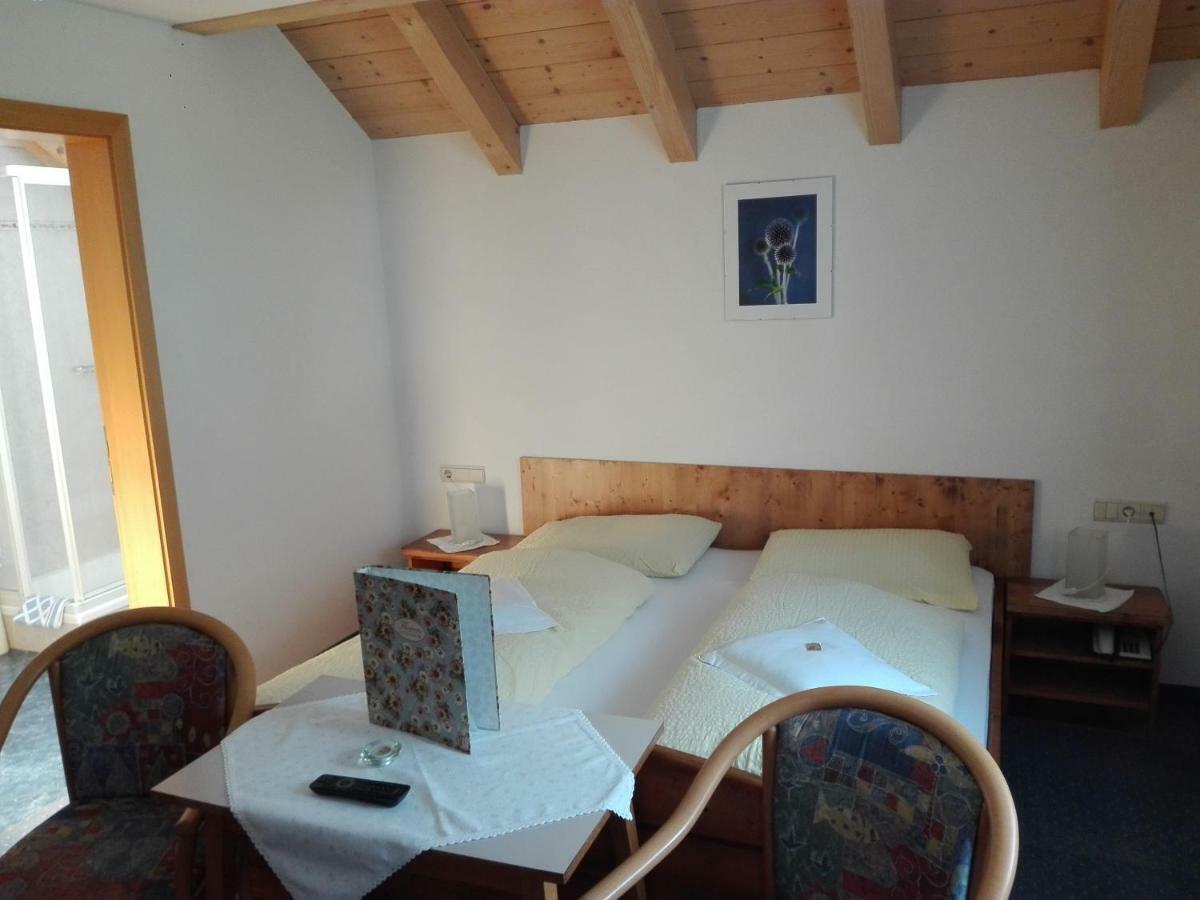 Hotel Haselried Tirolo Luaran gambar