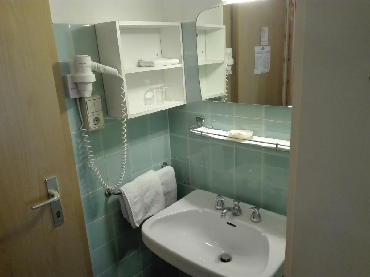 Hotel Haselried Tirolo Luaran gambar