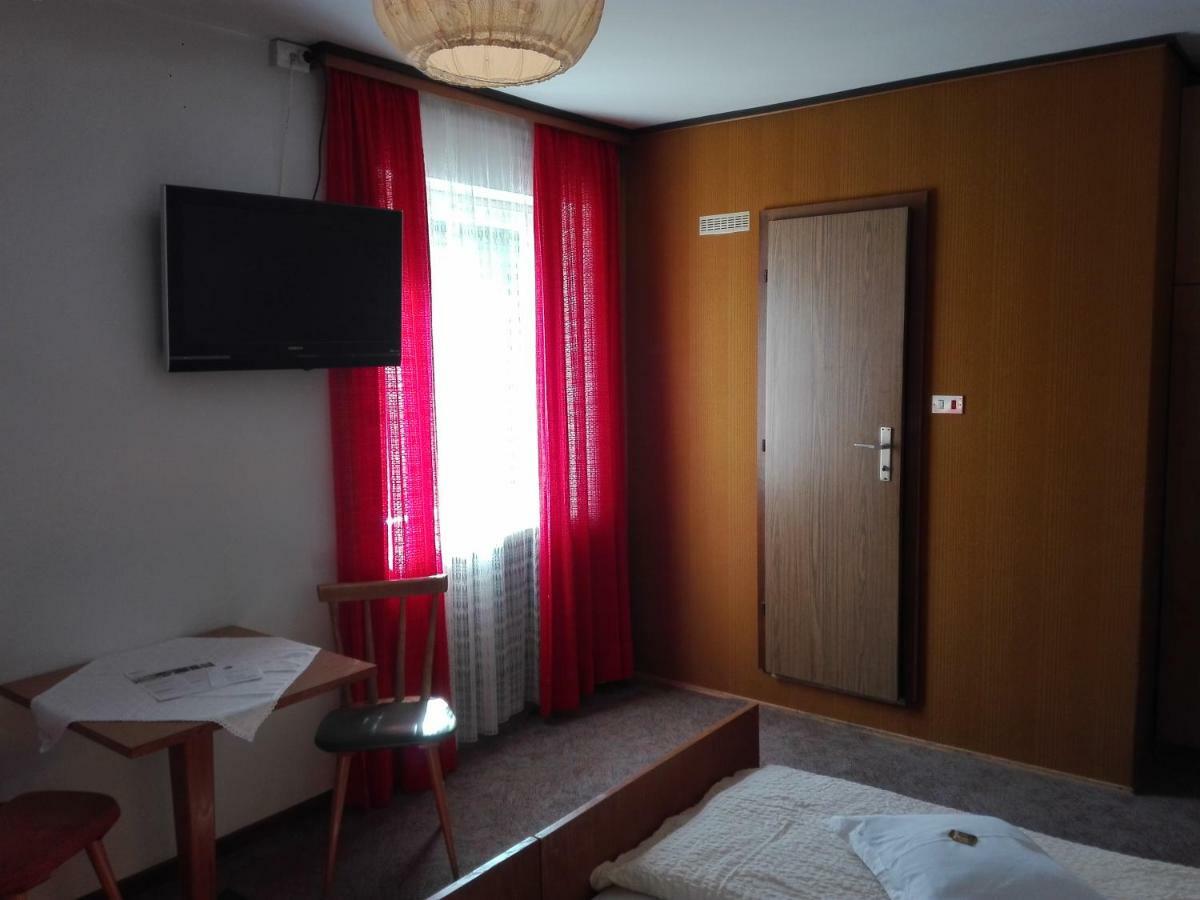 Hotel Haselried Tirolo Luaran gambar